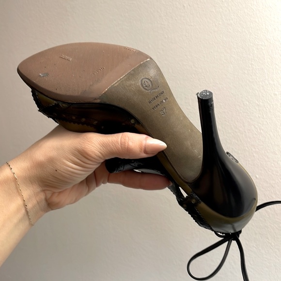 Alexander McQueen Olive and Black Sandal Heels - Picture 5 of 5